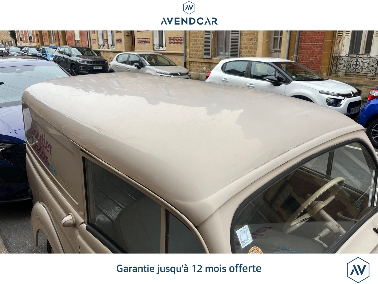 
                                                Utilitaire
                                                 RENAULT JUVAQUATRE