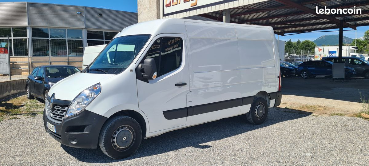 
                                                Voiture
                                                 Renault master l2h2 2.3 dci 130 ch 2019 grand confort