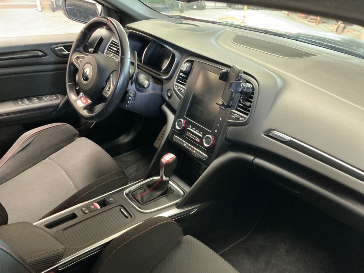 
                                                Voiture
                                                 Renault Megane 1.8 TCe R.S