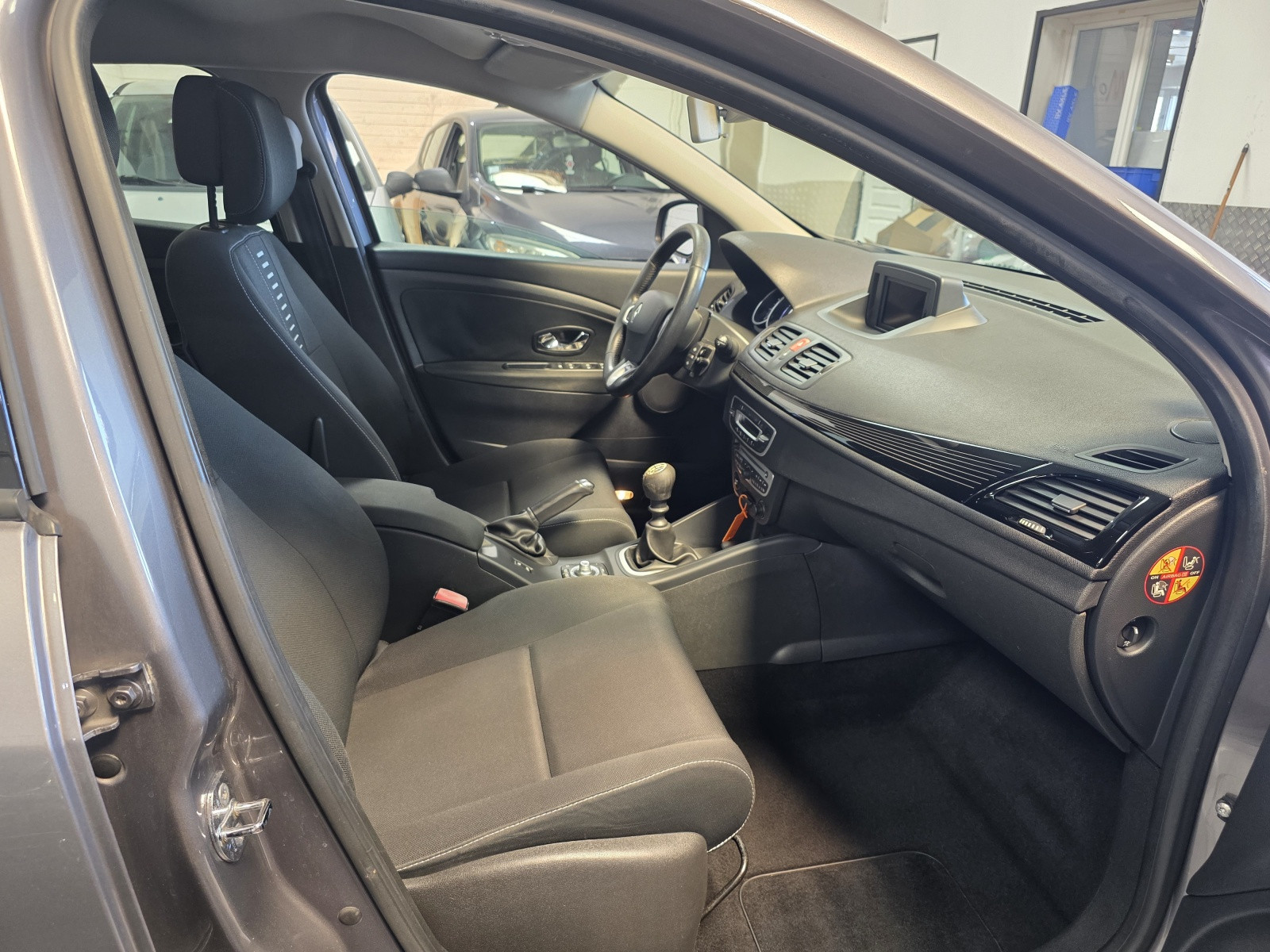 
                                                Voiture
                                                 RENAULT MEGANE 3 - 1.5 dCi 110 CV PRIVILEGE - 5 CV