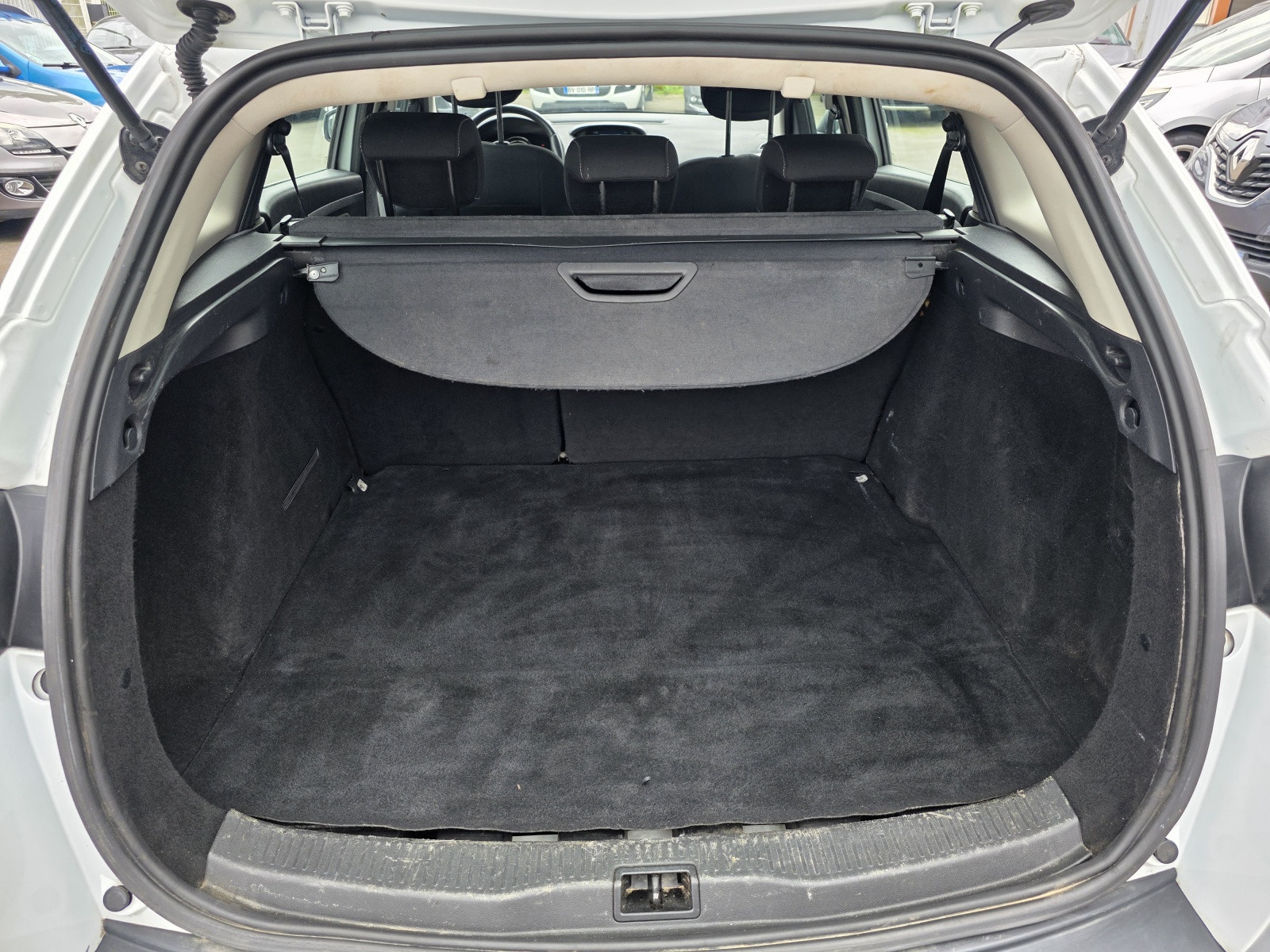 
                                                Voiture
                                                 RENAULT MEGANE 3 ESTATE - 1.5 dCi 110 CV ZEN - 5 CV