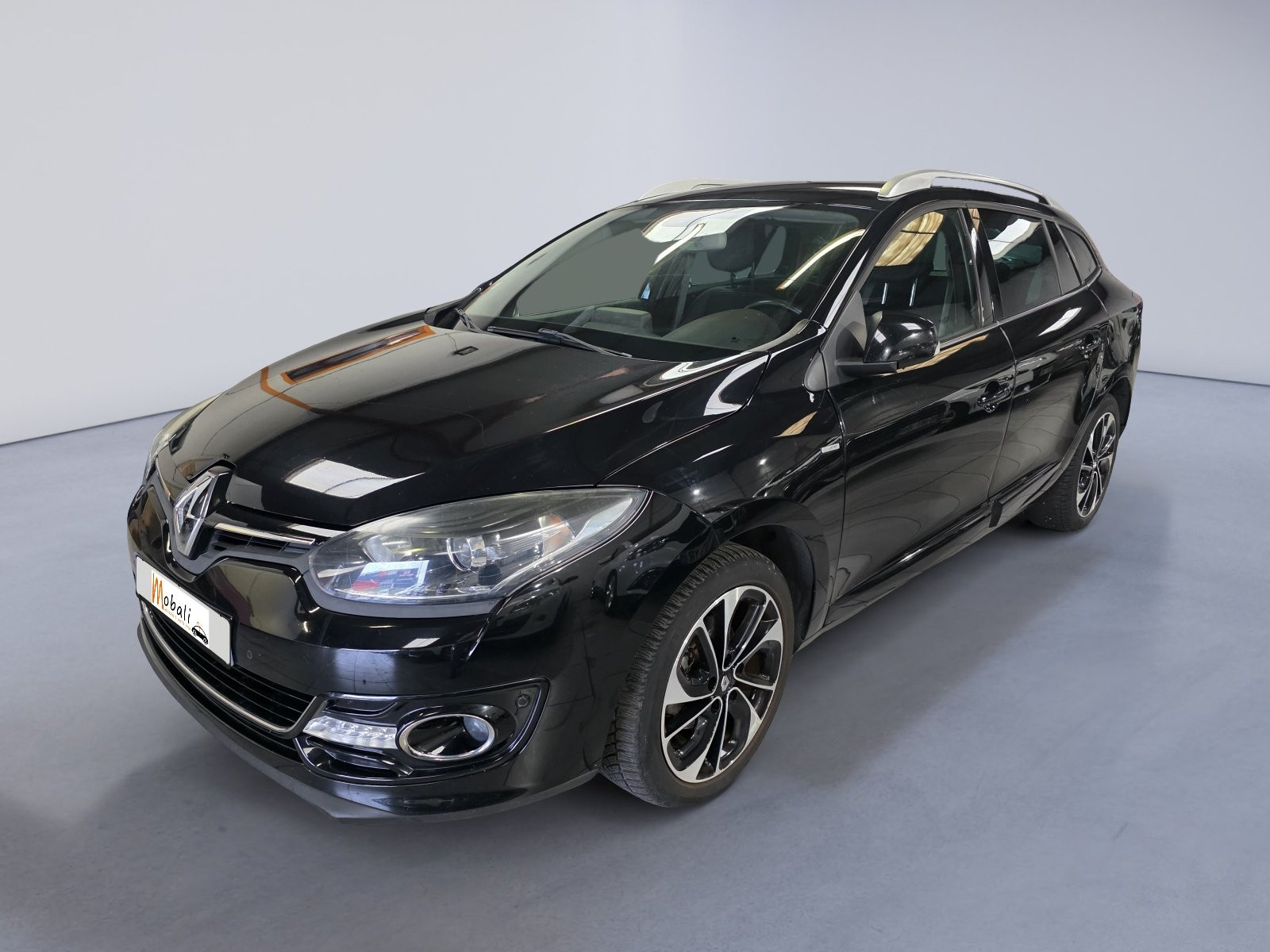 
                                                Voiture
                                                 RENAULT MEGANE 3 ESTATE - 1.6 dCi 130 CV Energy BOSE-EDITION - 6 CV