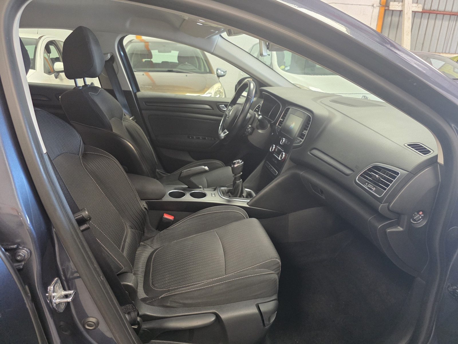 
                                                Voiture
                                                 RENAULT MEGANE 4 ESTATE - 1.5 dCi 110 CV ENERGY BUSINESS - 5 CV