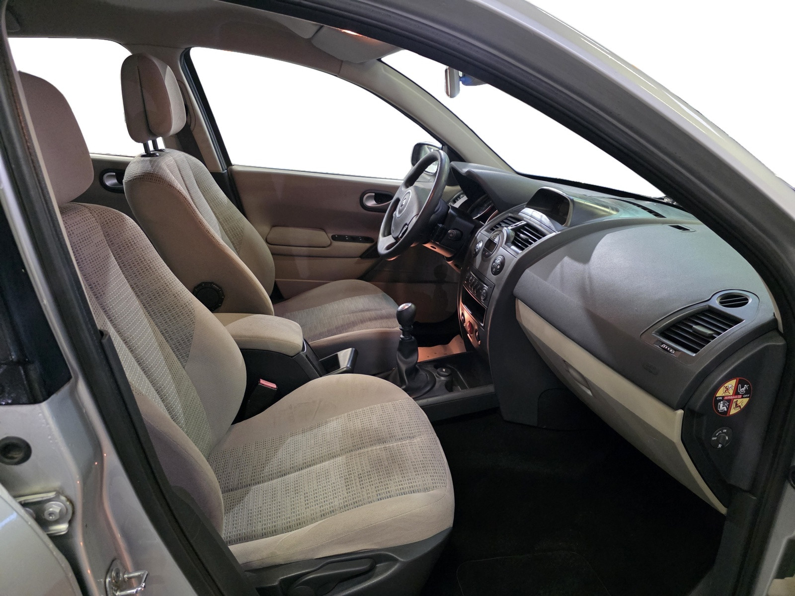 
                                                Voiture
                                                 Renault Mégane