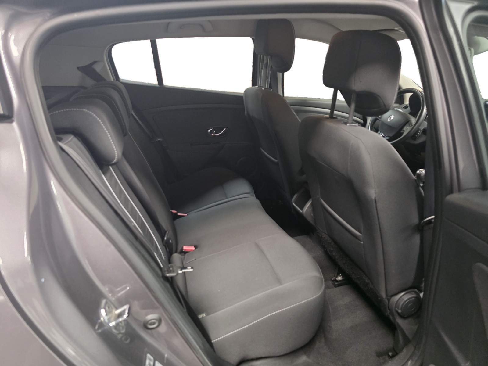 
                                                Voiture
                                                 Renault Mégane