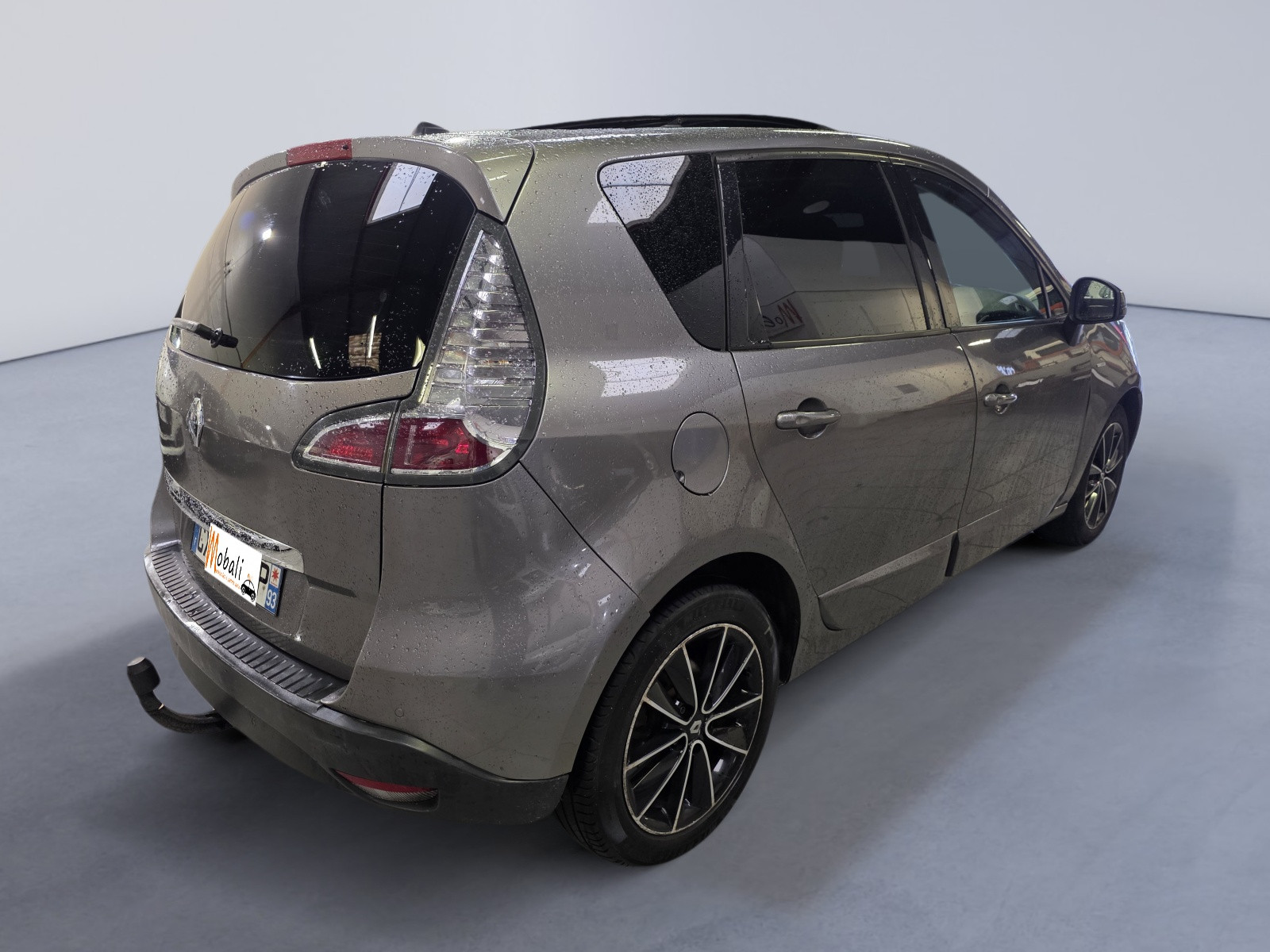 
                                                Voiture
                                                 RENAULT SCENIC 3 - 1.5 dCi 110 CV BOSE EDITION