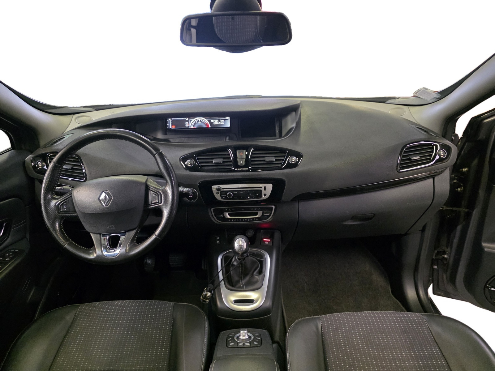 
                                                Voiture
                                                 RENAULT SCENIC 3 - 1.5 dCi 110 CV BOSE EDITION