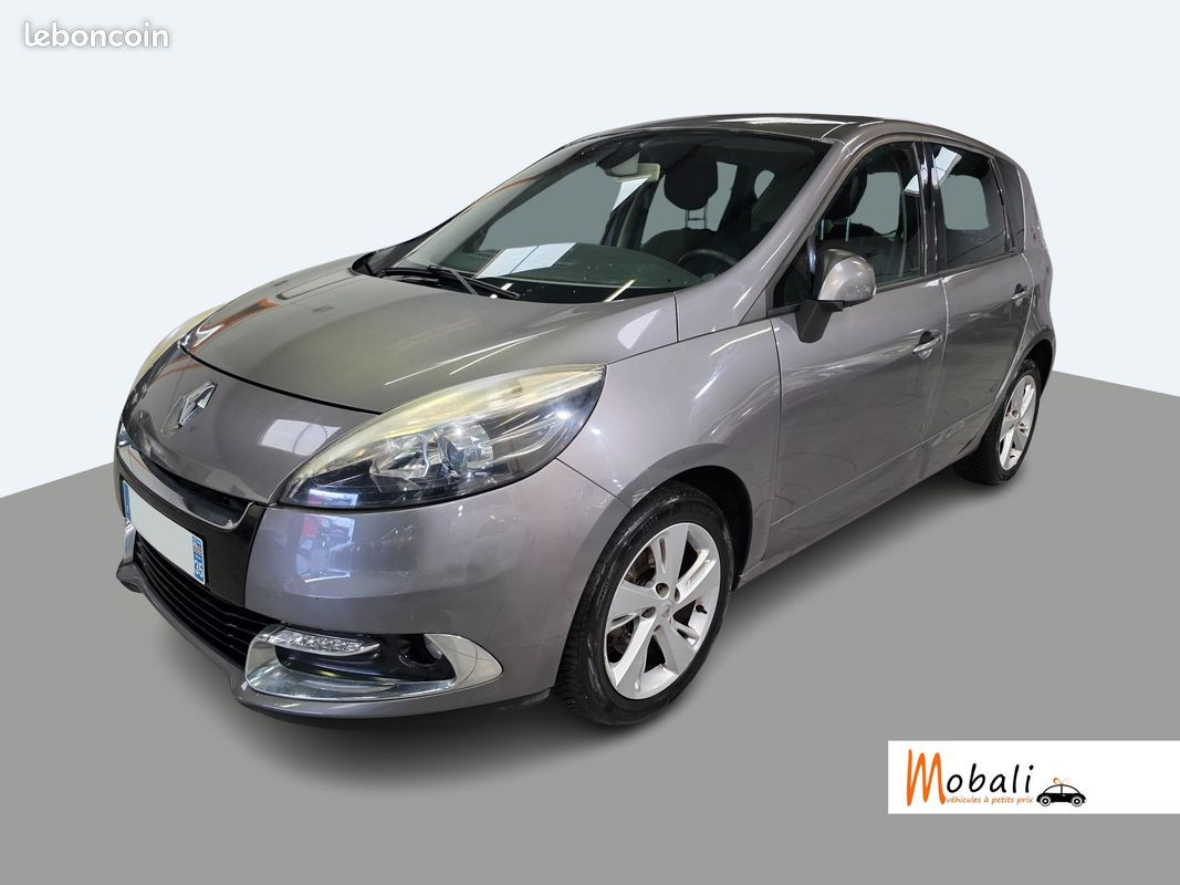 
                                                Voiture
                                                 RENAULT SCENIC 3 - 1.5 dCi 110 CV DYNAMIQUE - 5 CV
