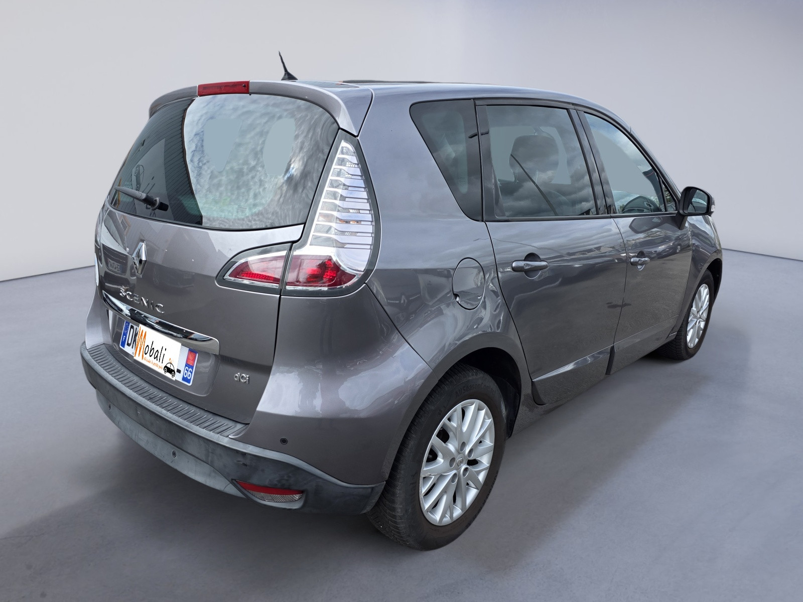 
                                                Voiture
                                                 RENAULT SCENIC 3 - 1.5 dCi 110 CV ZEN - 5 CV
