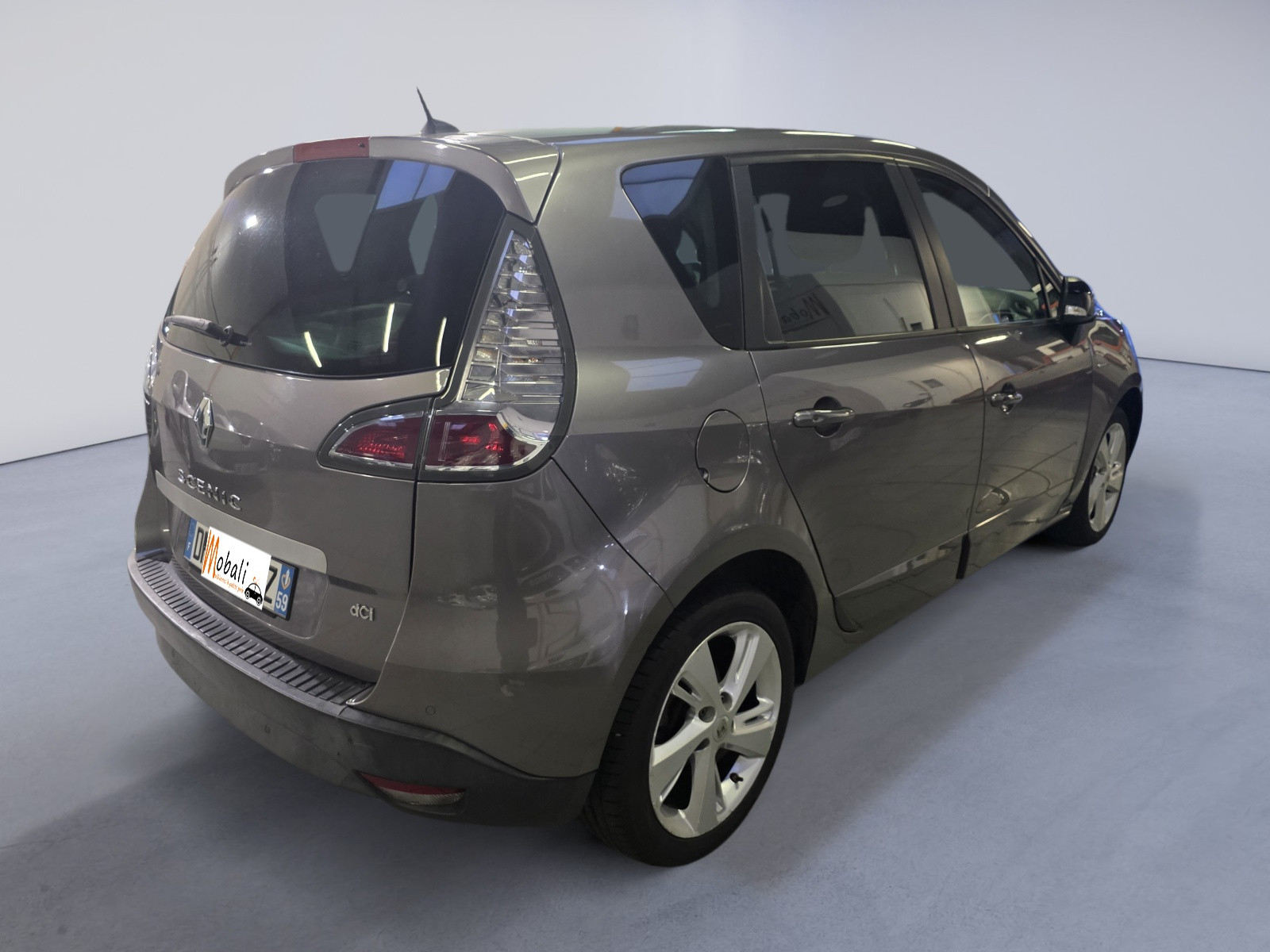 
                                                Voiture
                                                 RENAULT SCENIC 3 - 1.5 DCI 95 CV LIMITED