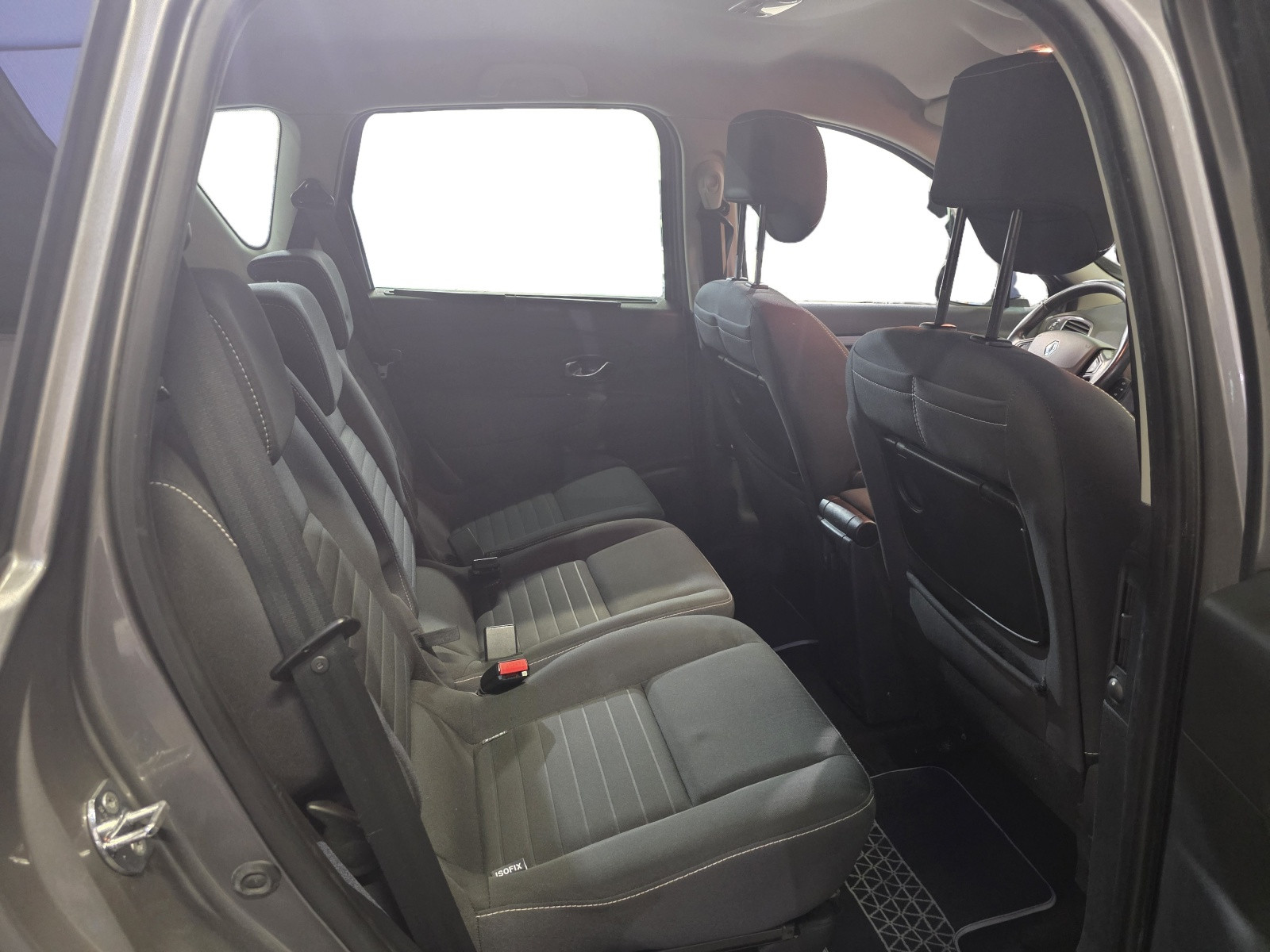 
                                                Voiture
                                                 RENAULT SCENIC 3 - 1.5 DCI 95 CV LIMITED