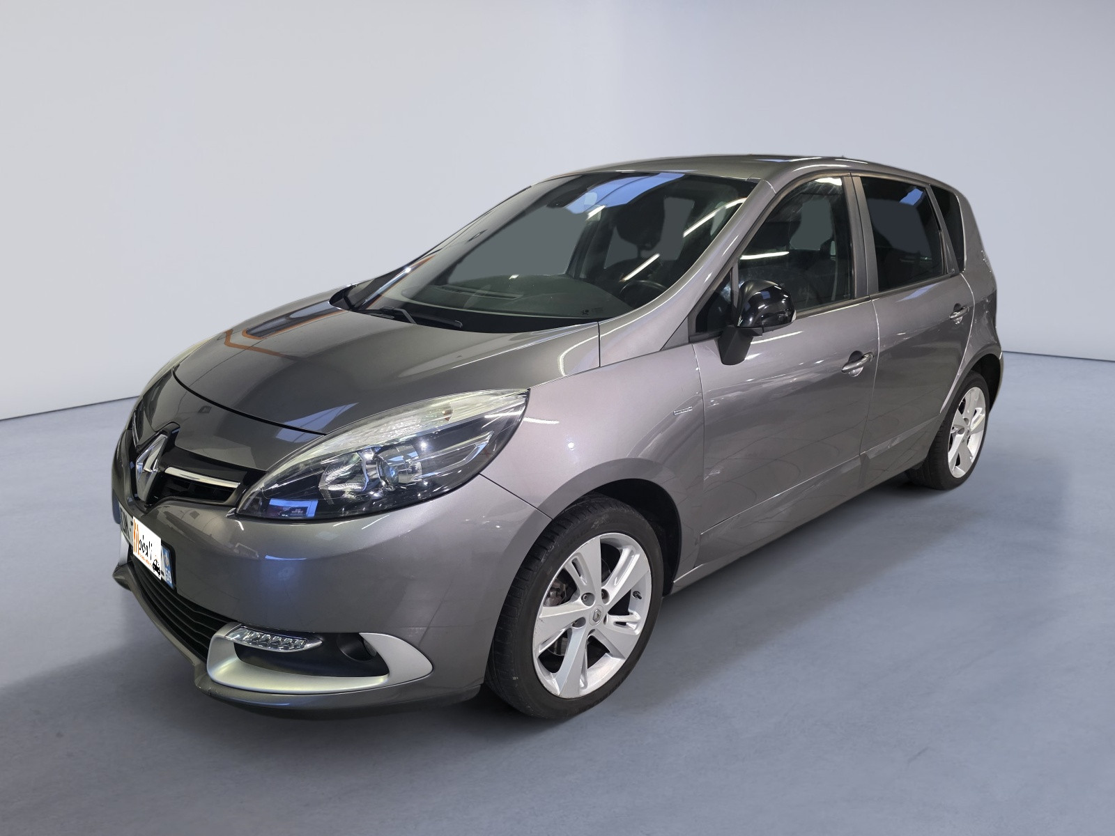 
                                                Voiture
                                                 RENAULT SCENIC 3 - 1.5 DCI 95 CV LIMITED