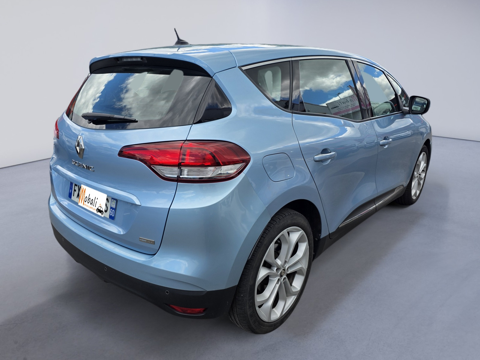 
                                                Voiture
                                                 RENAULT SCENIC 4 - 1.5 dCi 110 CV LIMITED - 5 CV