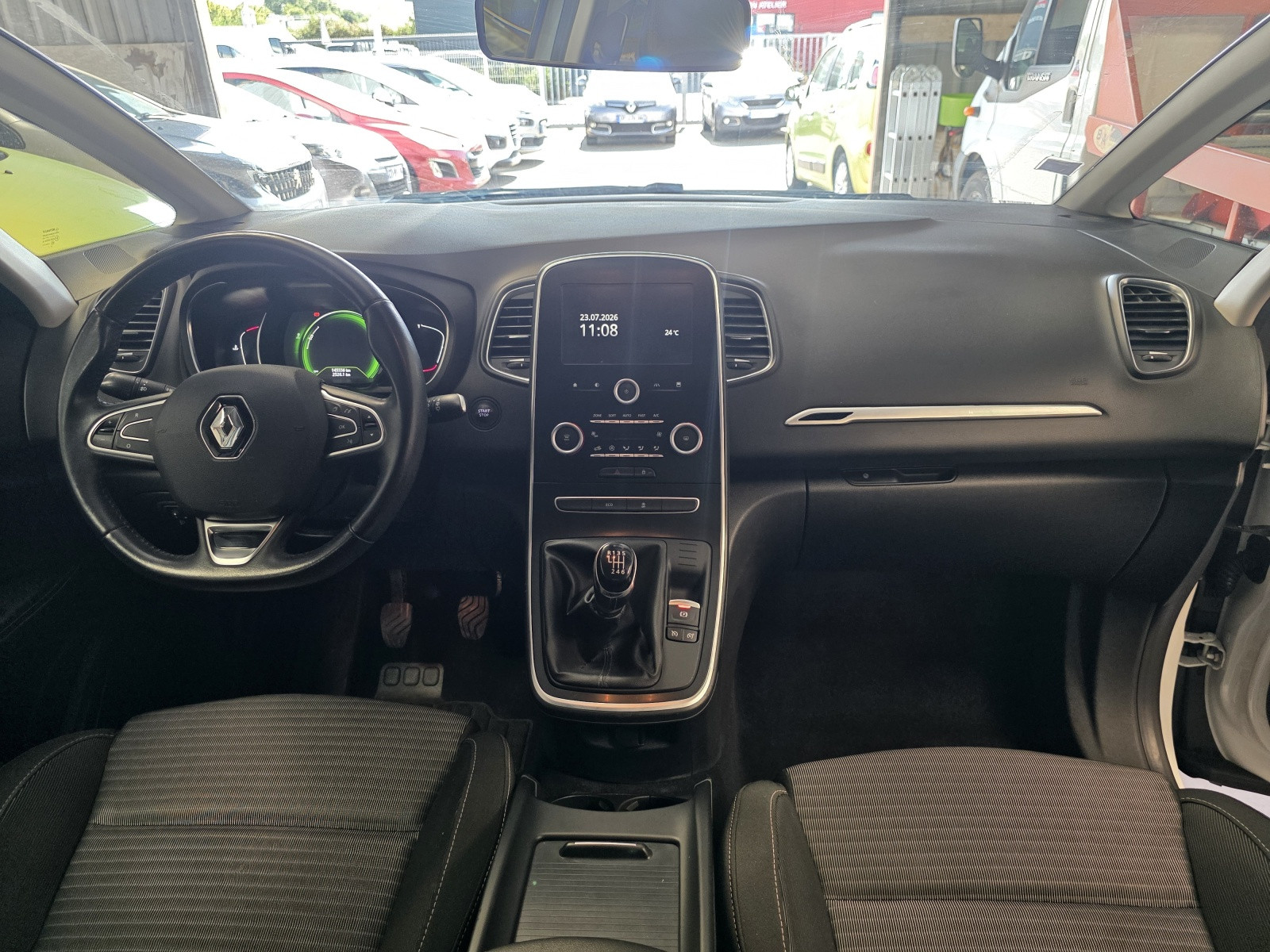 
                                                Voiture
                                                 RENAULT SCENIC 4 - 1.6 dCi 130 CV BUSINESS EDITION - 7 CV
