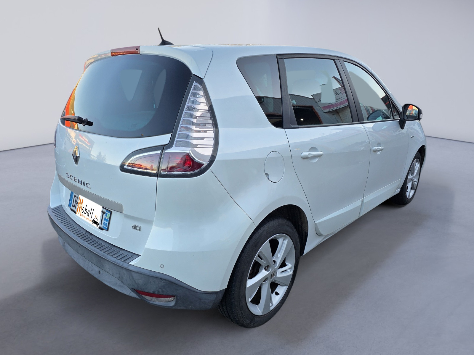 
                                                Voiture
                                                 Renault Scénic