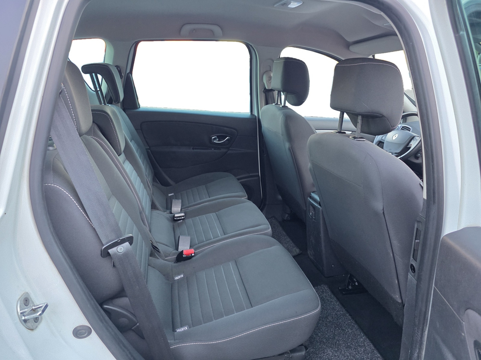 
                                                Voiture
                                                 Renault Scénic