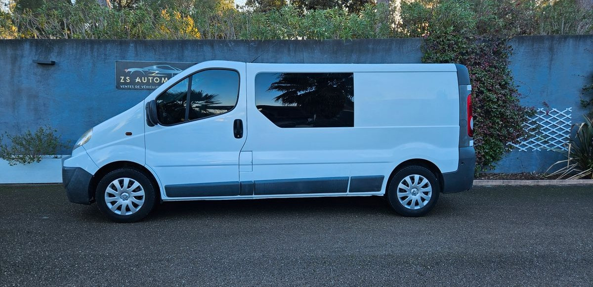 
                                                Voiture
                                                 Renault Trafic 2.0 dci L2H1 6Places 90ch