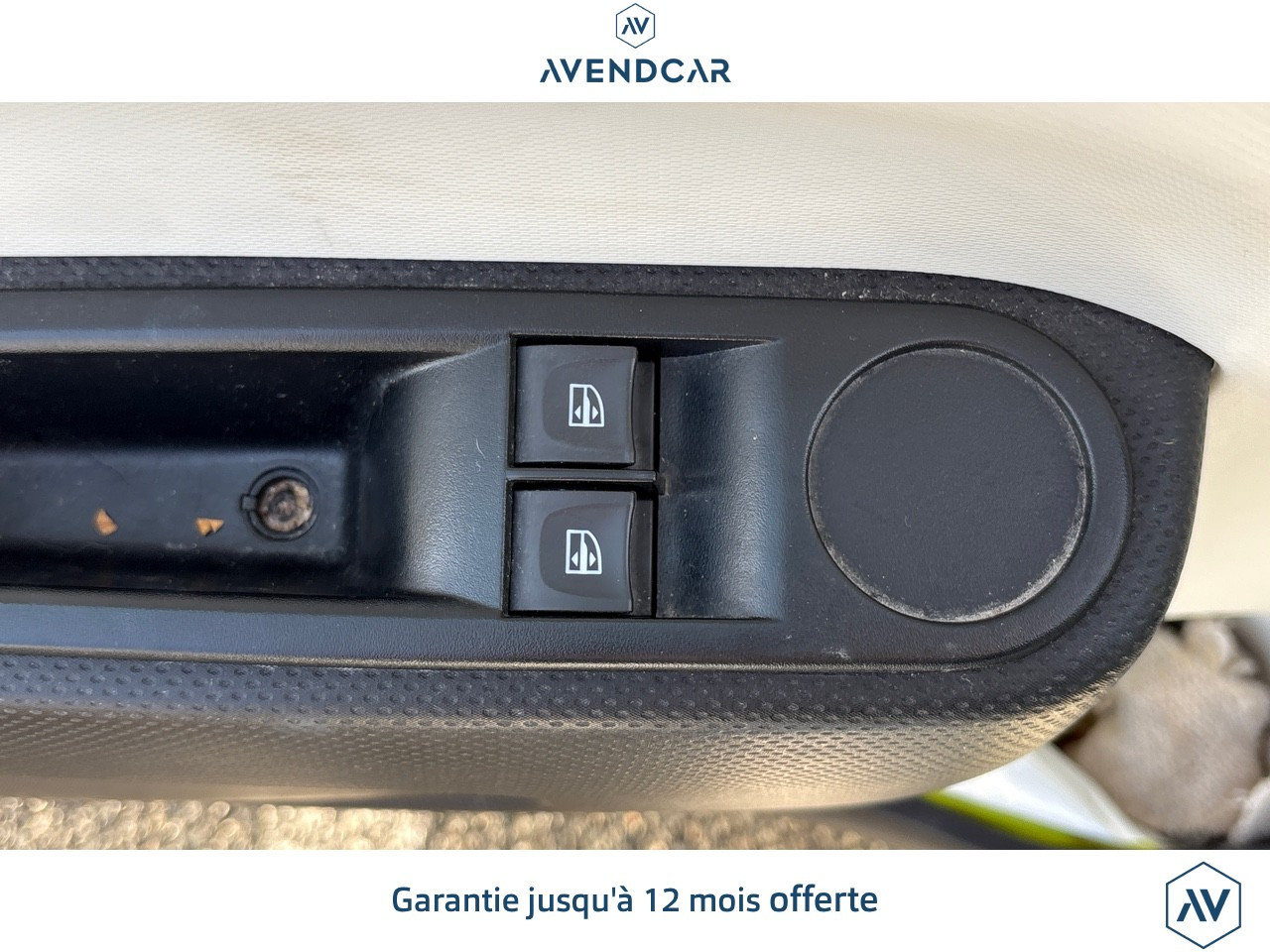 
                                                Voiture
                                                 Renault Twingo 3