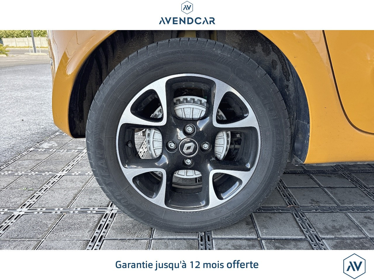 
                                                Voiture
                                                 Renault Twingo 3 INTENSE 95TCE