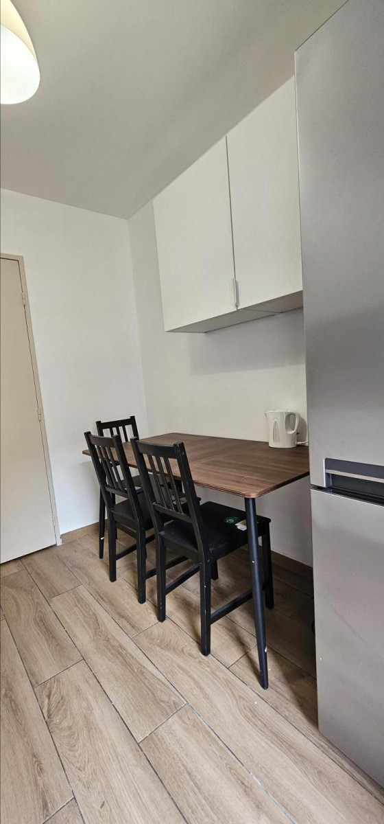 
                                                Colocation
                                                 RER -A : Colocation meublée – FEMININE UNIQUEMENT