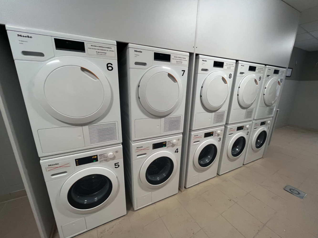 
                                                Location
                                                 Résidence étudiante 1 pièce