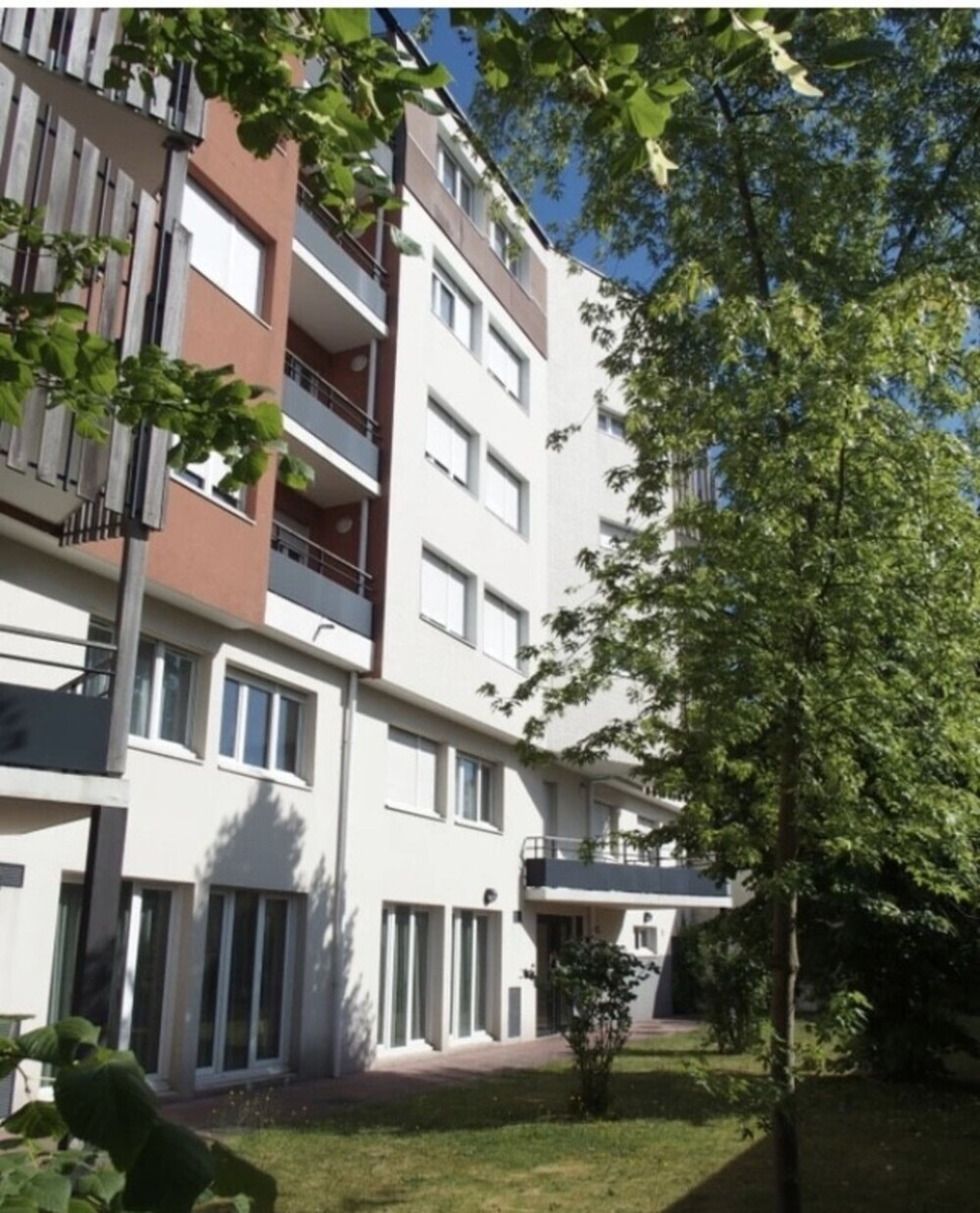 
                                                Location
                                                 Résidence étudiante 1 pièce