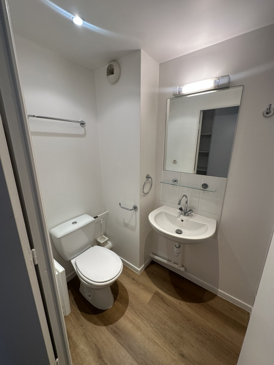 
                                                Location
                                                 Résidence étudiante 1 pièce