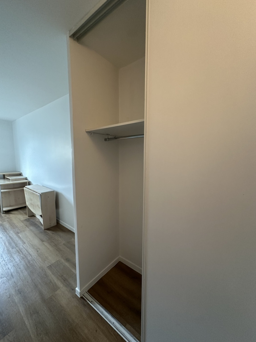 
                                                Location
                                                 Résidence étudiante 1 pièce