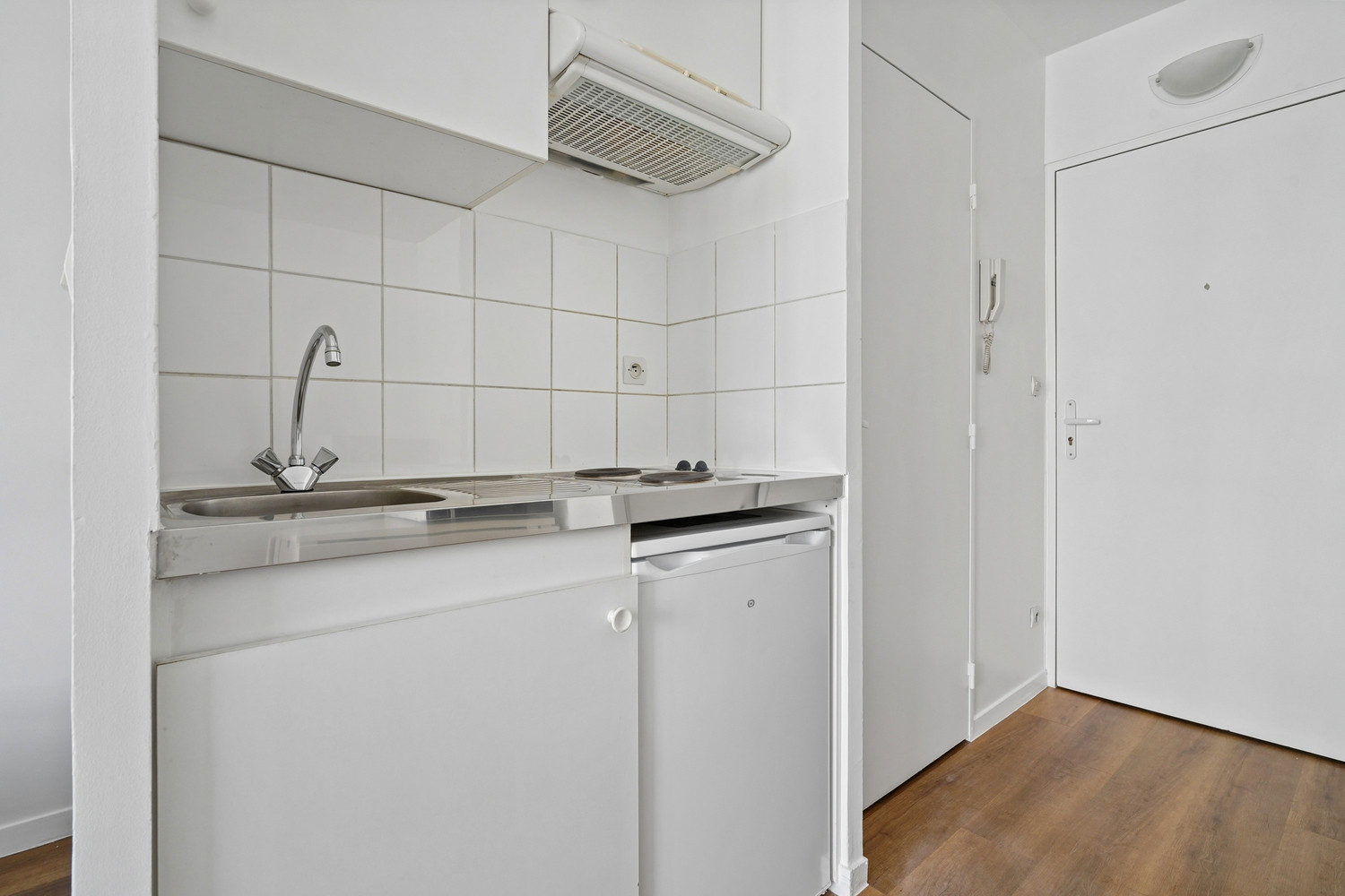 
                                                Location
                                                 Résidence étudiante 1 pièce
