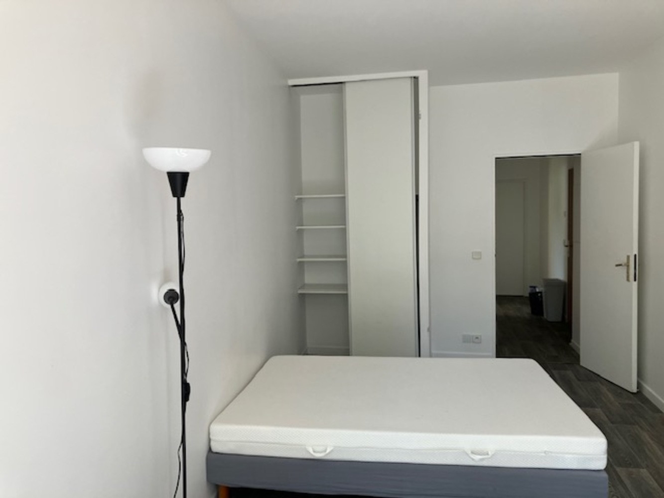 
                                                Location
                                                 Résidence étudiante 2 pièces