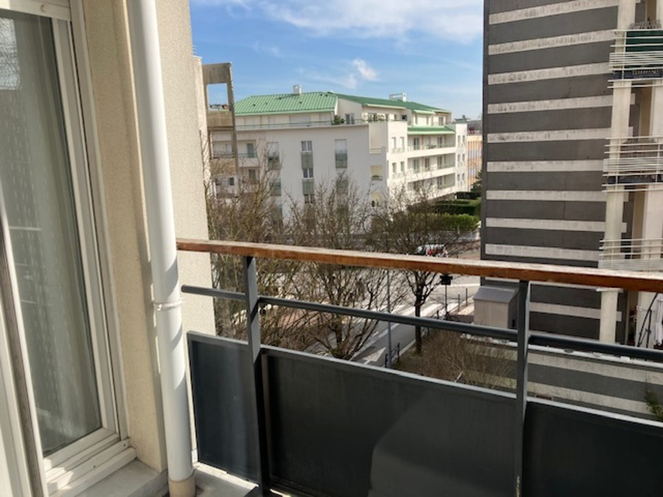 
                                                Location
                                                 Résidence étudiante 2 pièces
