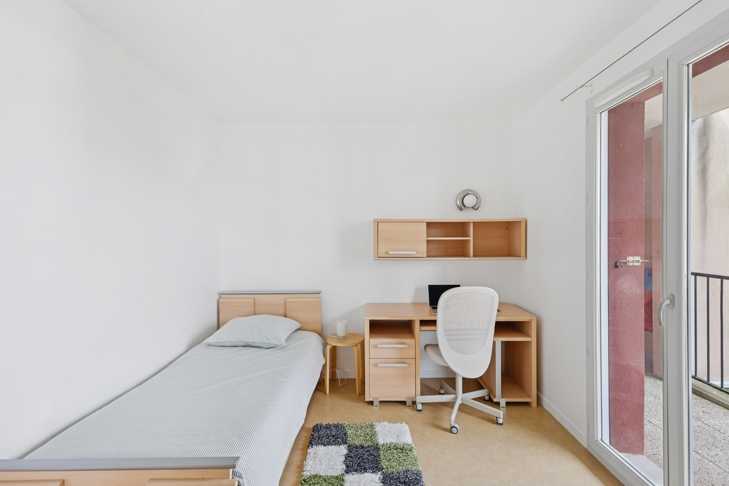 
                                                Location
                                                 Résidence étudiante 4 pièces