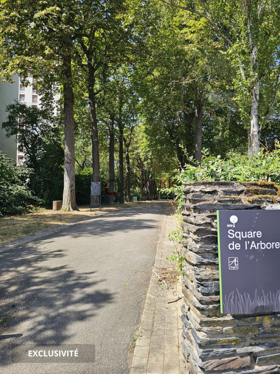 
                                                Vente
                                                 Résidence KONCKIER appartement 80 m²