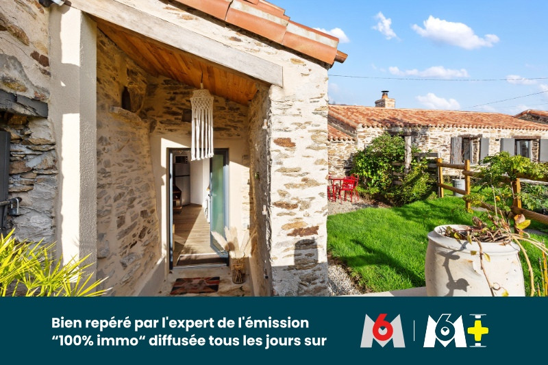 
                                                Vente
                                                 Résidence principale + locatif - Pierre, poutres à 20mn de l'océan