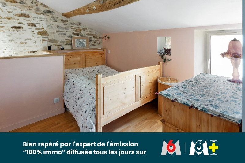 
                                                Vente
                                                 Résidence principale + locatif - Pierre, poutres à 20mn de l'océan