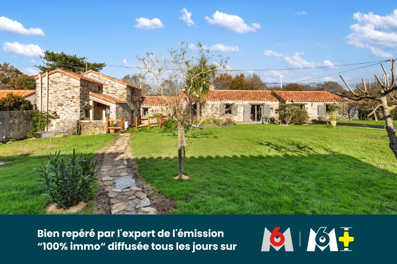 
                                                Vente
                                                 Résidence principale + locatif - Pierre, poutres à 20mn de l'océan