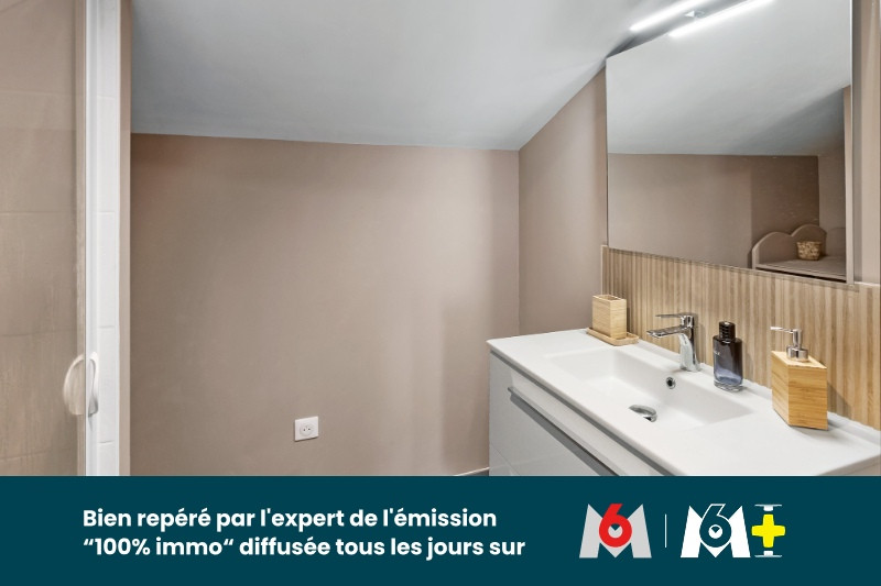 
                                                Vente
                                                 Résidence principale + locatif - Pierre, poutres à 20mn de l'océan
