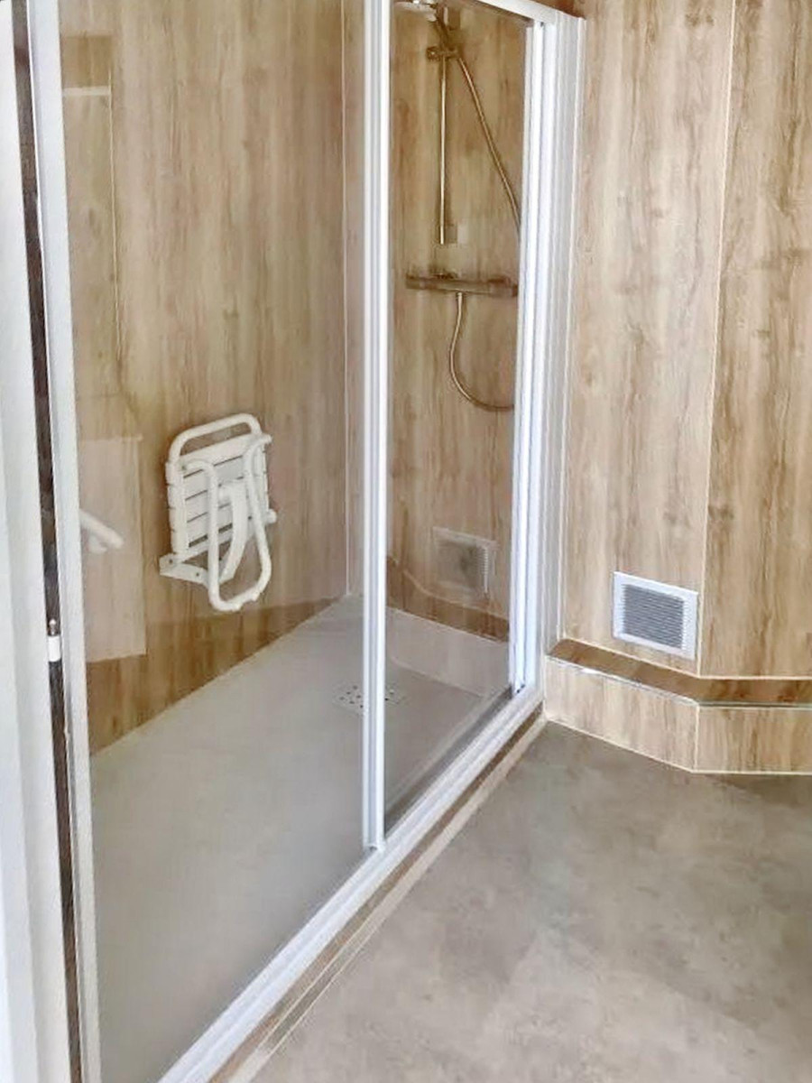 
                                                Location
                                                 Résidence senior : appartement refait à neuf