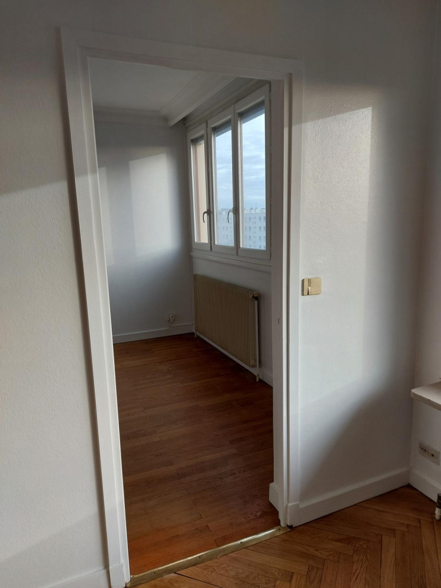 
                                                Location
                                                 RÉSIDENCE STANDING PLUS DE 78M2 HALL AMÉNAGEABLE