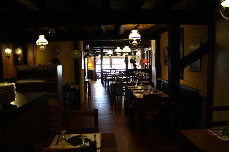 
                                                Vente
                                                 Restaurant centre de Nevers, à la belle historique