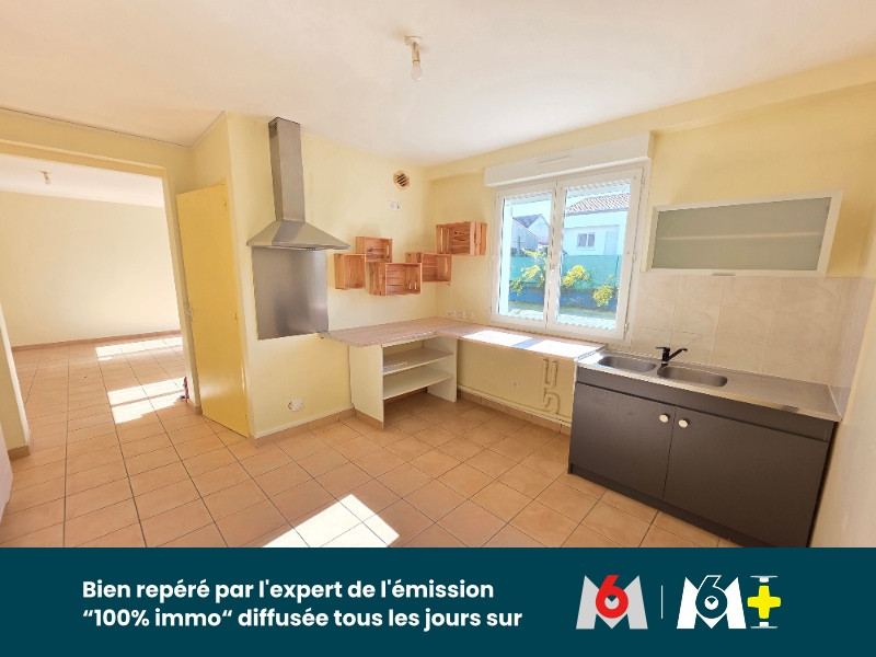 
                                                Vente
                                                 REZ DE JARDIN - LUMINEUX - GRANDES PIECES - PROCHE COMMODITES A PIED