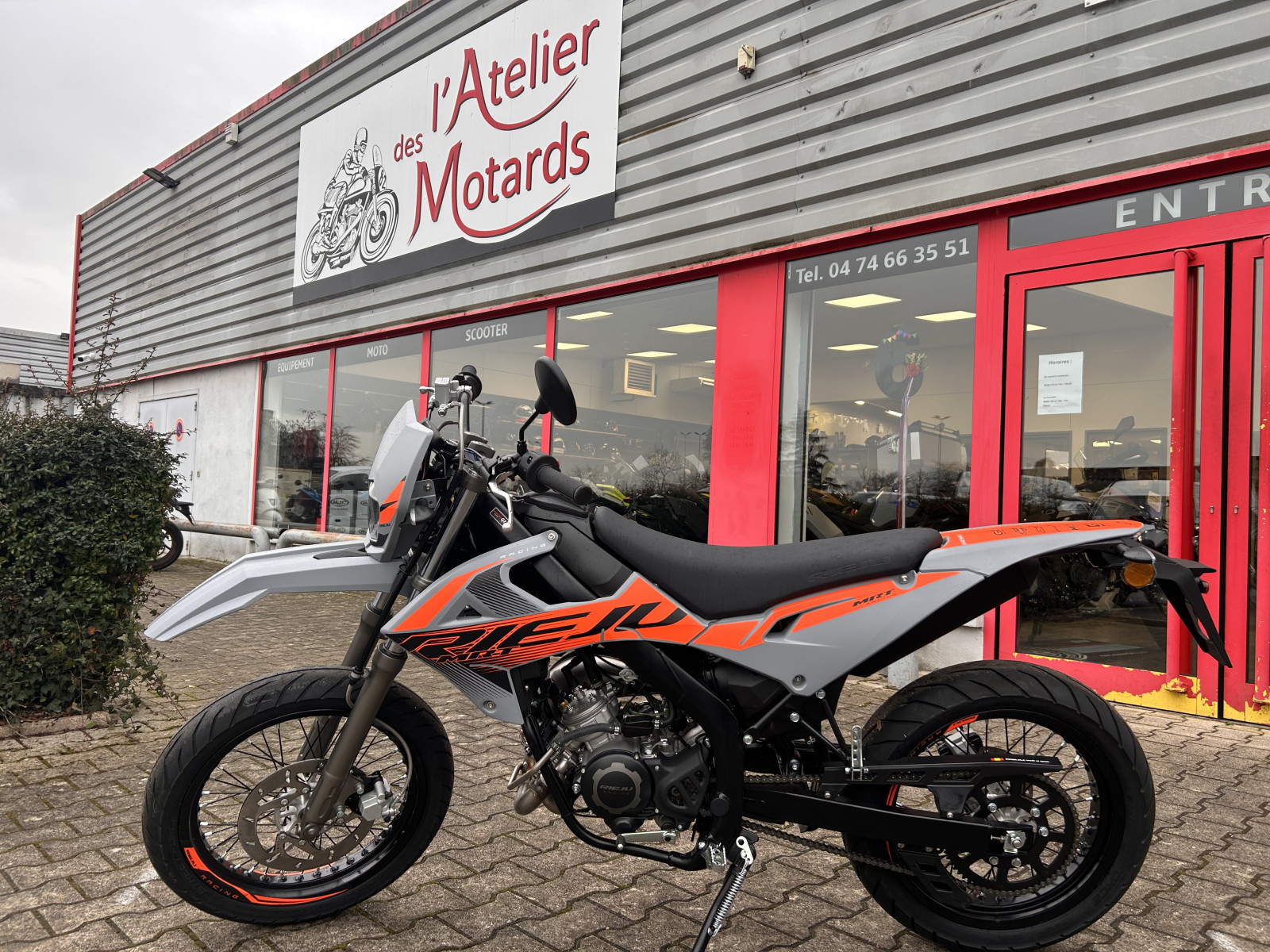 
                                                Moto - Scooter
                                                 Rieju 😉rieju-mrt 50 low –moto surbaisse-état neuf - garantie 24 mois- 0 kms- financement possible😉  3 690 € 2026