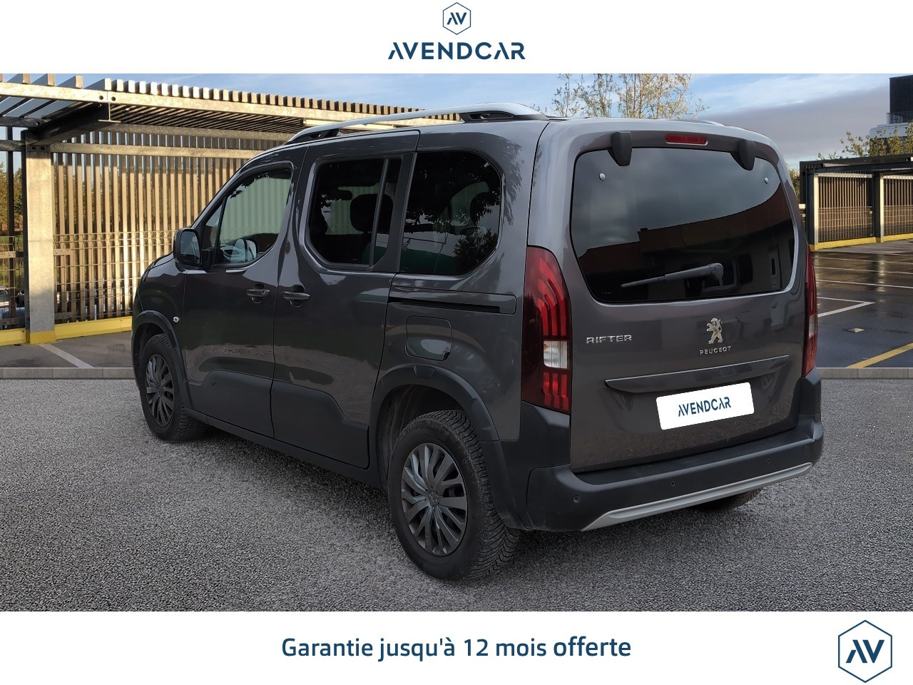 
                                                Voiture
                                                 RIFTER COMBI 1.5 BLUEHDI 100 L1 ALLURE