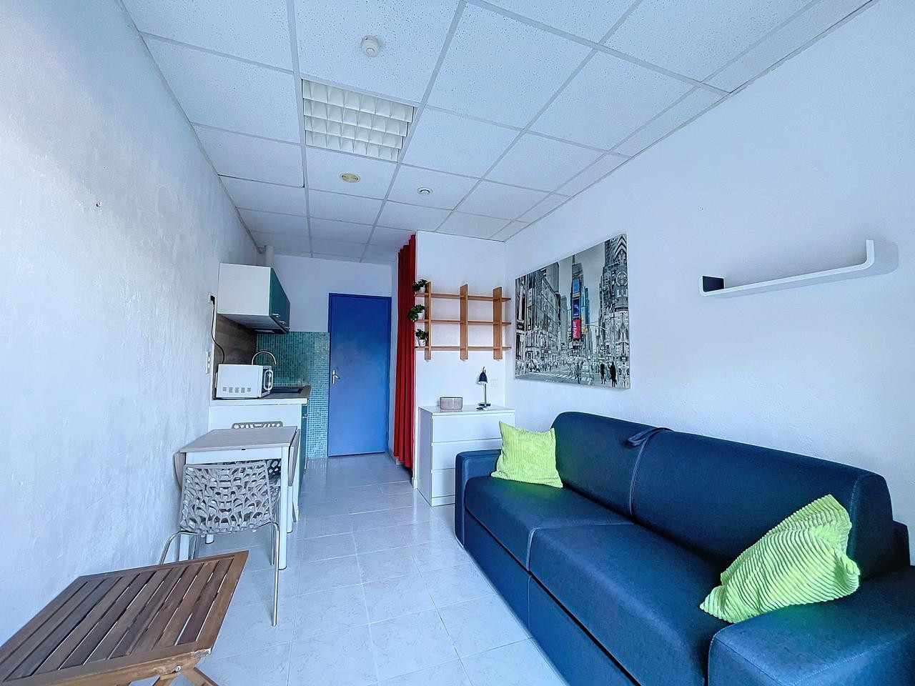 
                                                Location
                                                 Rimiez - Studio meublé avec terrasse et parking