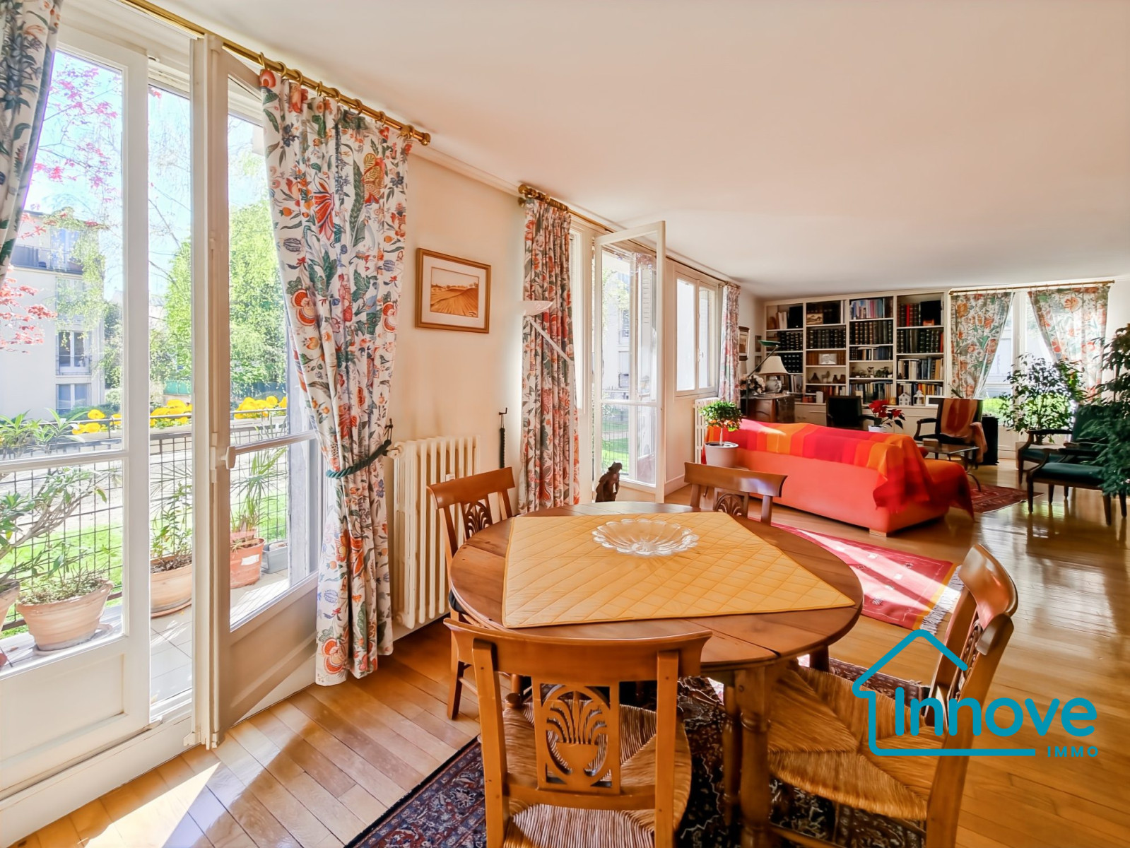 
                                                Vente
                                                 Rive-Droite Grand appartement familial 5 chambres !