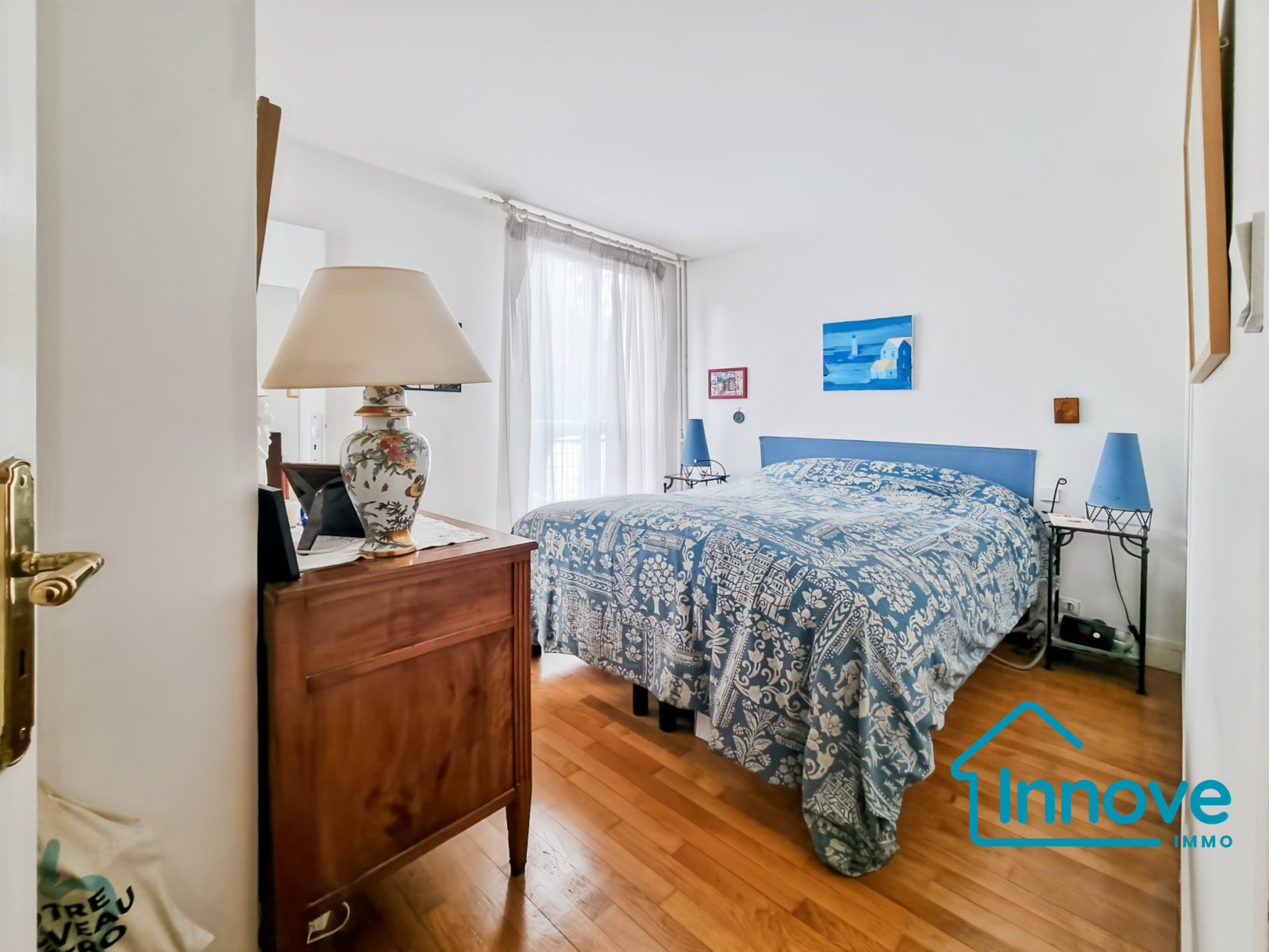 
                                                Vente
                                                 Rive-Droite Grand appartement familial 5 chambres !