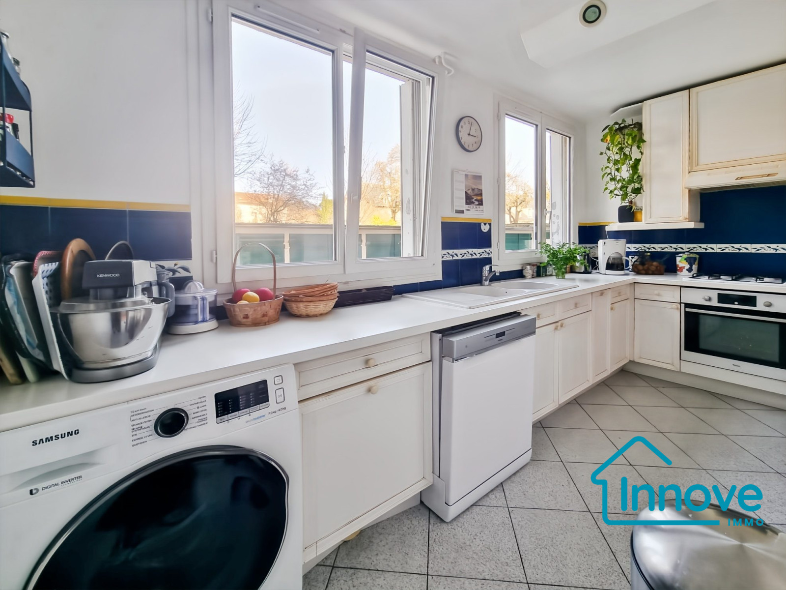 
                                                Vente
                                                 Rive-Droite Grand appartement familial 5 chambres !