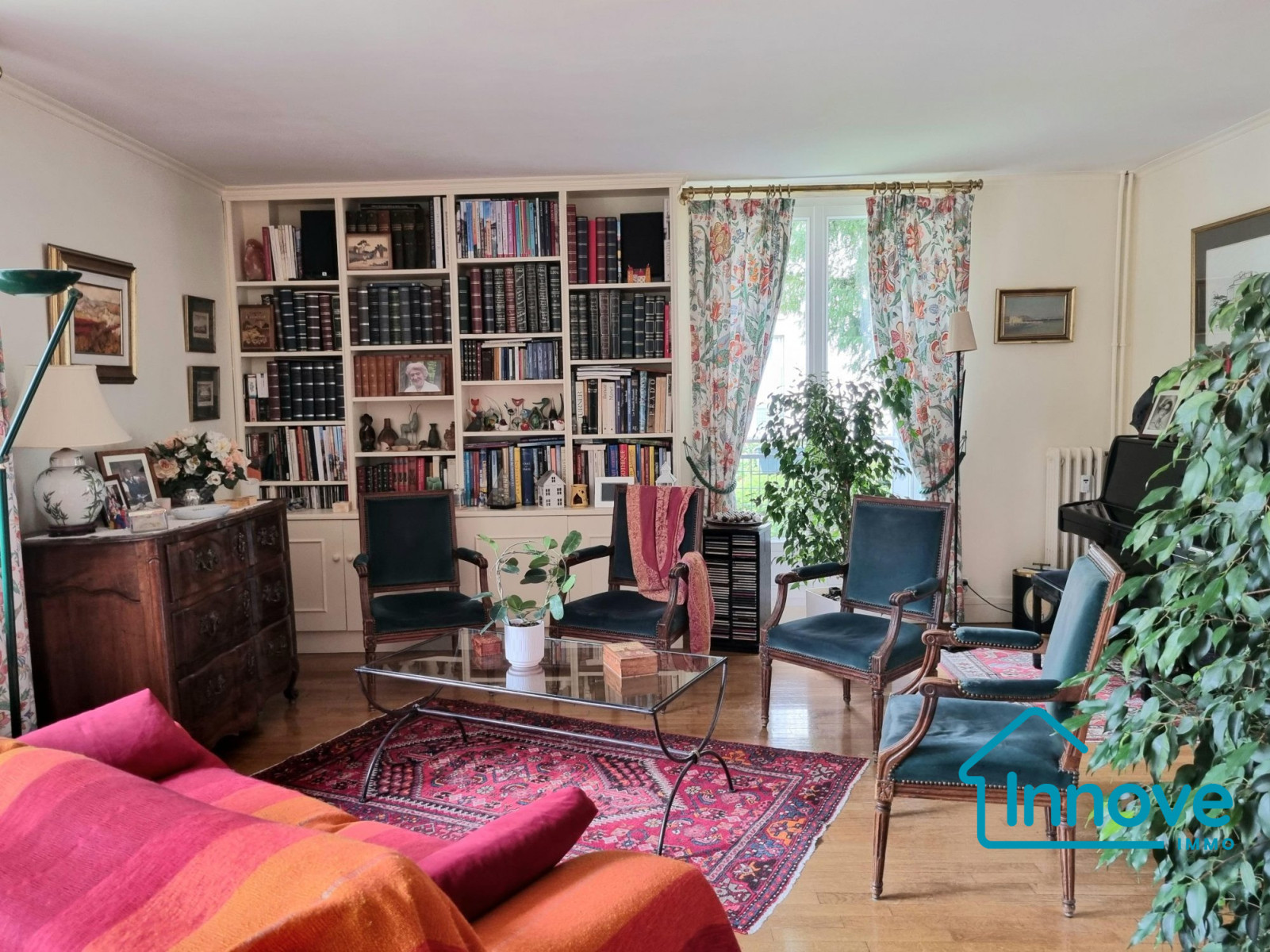 
                                                Vente
                                                 Rive-Droite Grand appartement familial 5 chambres !