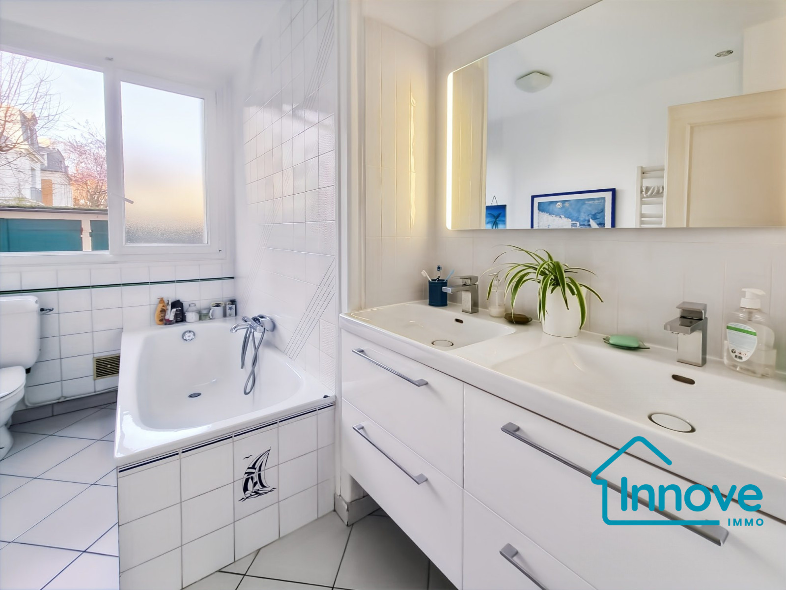 
                                                Vente
                                                 Rive-Droite Grand appartement familial 5 chambres !