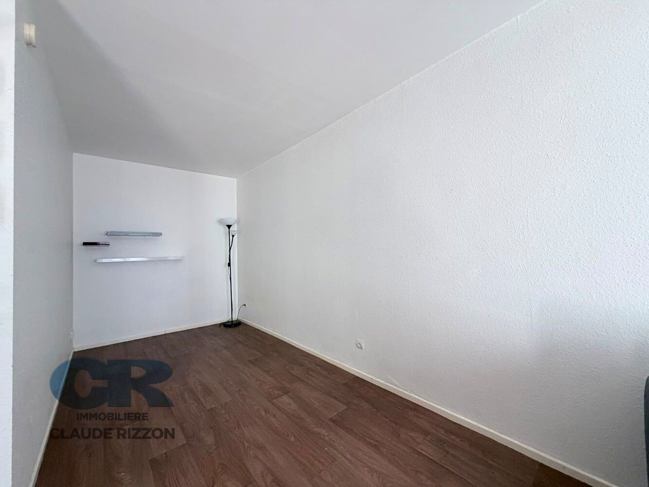 
                                                Vente
                                                 RIVES DE MEURTHE - F1bis à vendre